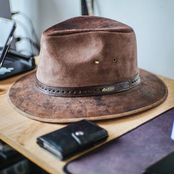 Eisblume Fedora Braun